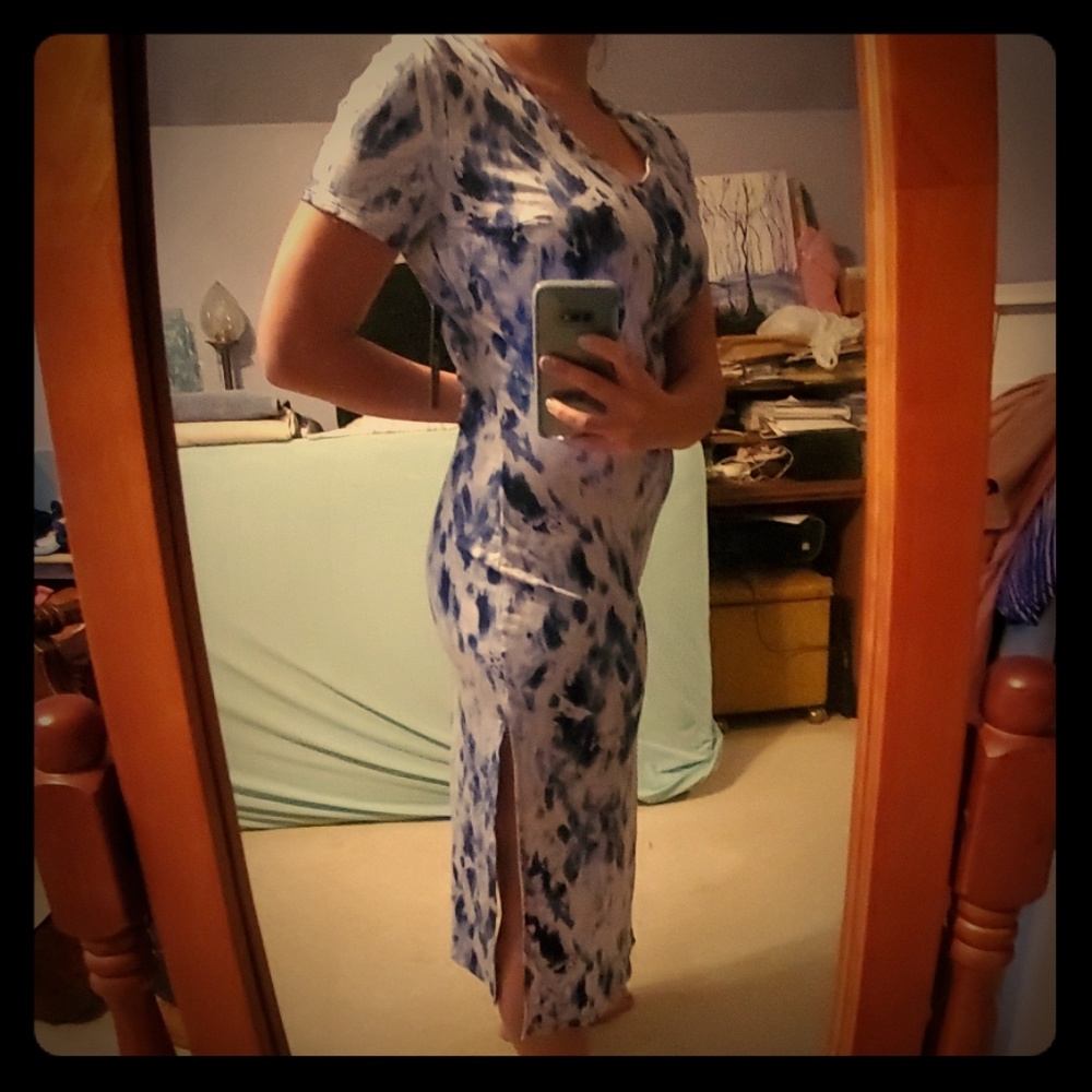 Blue tie dye lulus beach dress! Size large